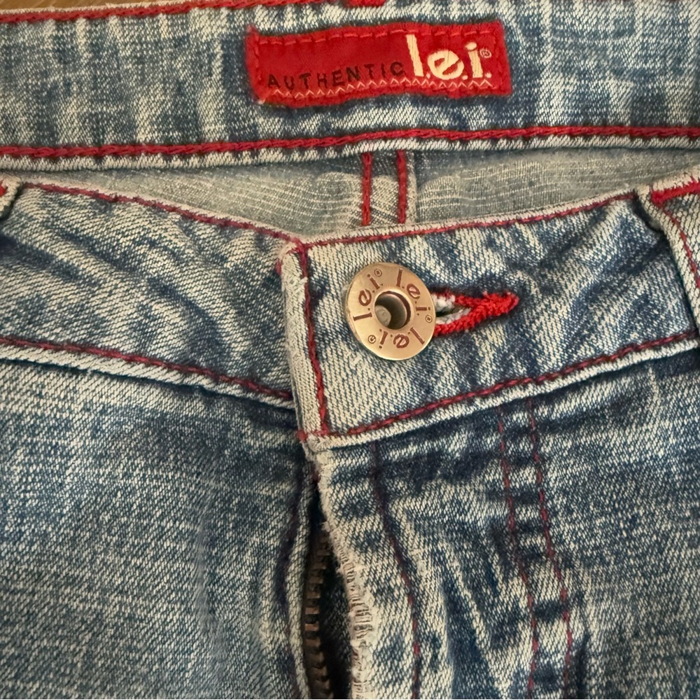 Lei Jeans Y2K Bootcut Light Wash Denim Jeans with Red floral logo size 7 - Picture 5 of 15